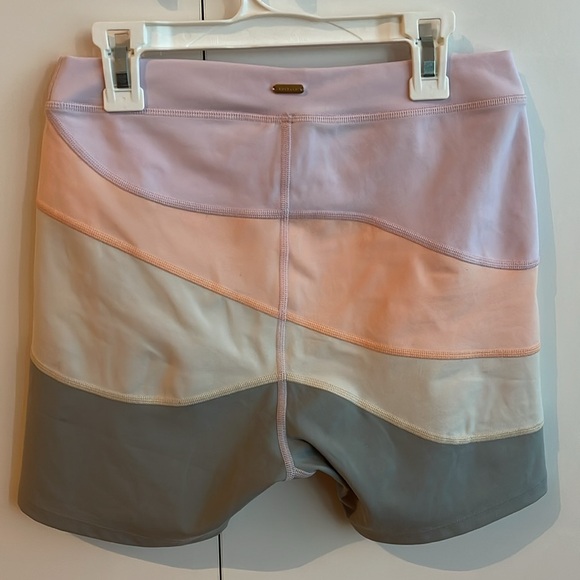 NWT L*Space Active New Heights Bike Shorts Large - Picture 10 of 12